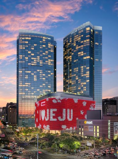 제주 드림타워 복합리조트 전경.