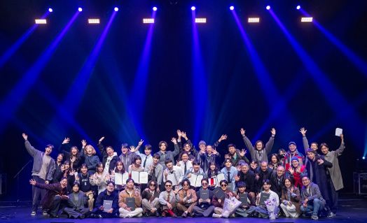 지난 15일 서울관악아트홀에서 열린 ‘제36회 CJ와 함께하는 유재하 음악경연대회’에서 본선에 진출한 10팀과 관계자가 기념사진을 촬영하고 있다. (사진=CJ문화재단)