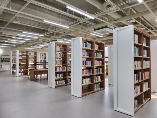 구성도서관 서가 (사진=용인특례시)