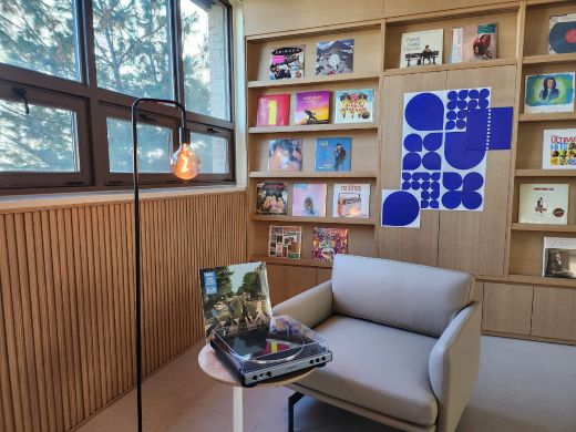 구성도서관 시니어존