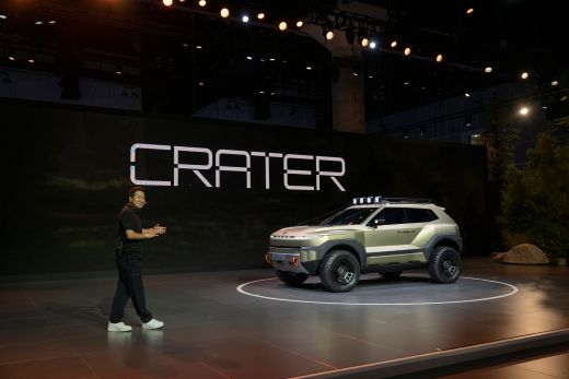 현대제네시스글로벌디자인담당 이상엽 부사장이 ‘크레이터’를 소개하는 모습