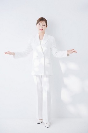 현대백화점 목동점서 가수 <b>송가인 팝업스토어</b> 및 팬 이벤트 <b>개최</b>